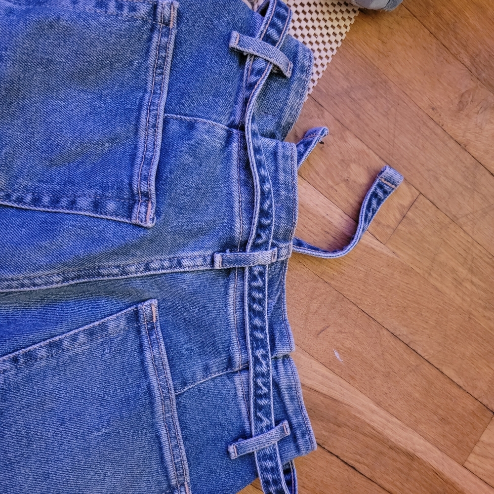 Jeans - Picture 3 of 4